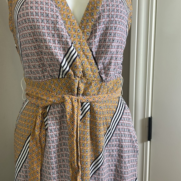 Anthropologie Maeve Carla Wrap Dress Pink Combo Vneck Tie Closure Side Zip Sz 8 - Picture 7 of 16